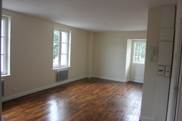 EGLETONS : location location de 3 pi&egrave;ces - grande image 3