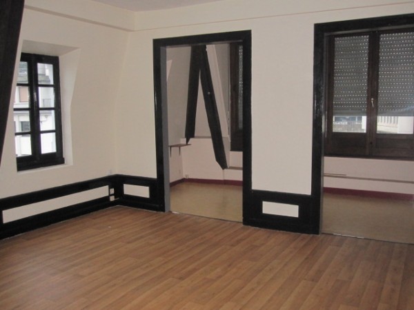 TULLE TRECH : location Appartement 0 - vignette 1