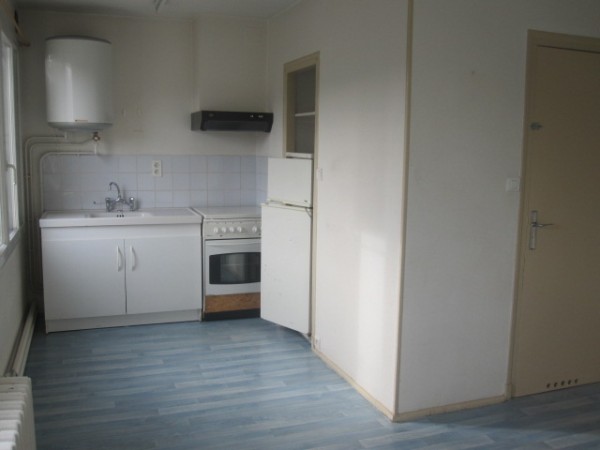 TULLE : location Appartement 0 - vignette 1