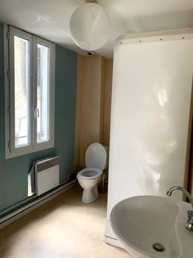 USSEL : location location de 2 pi&egrave;ces - grande image 4