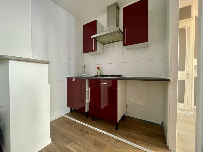 CENTRE VILLE USSEL : location location de 2 pi&egrave;ces - grande image 2