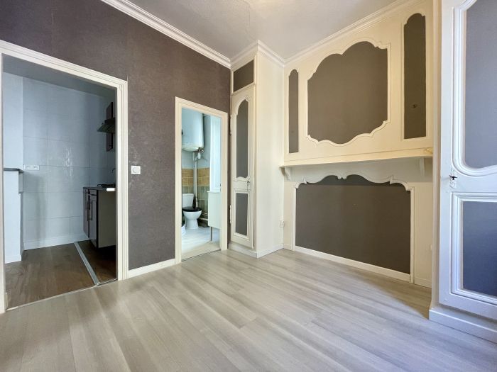 CENTRE VILLE USSEL : location location de 2 pi&egrave;ces - grande image 4