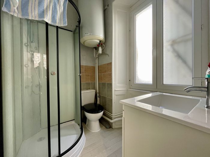 CENTRE VILLE USSEL : location location de 2 pi&egrave;ces - grande image 5