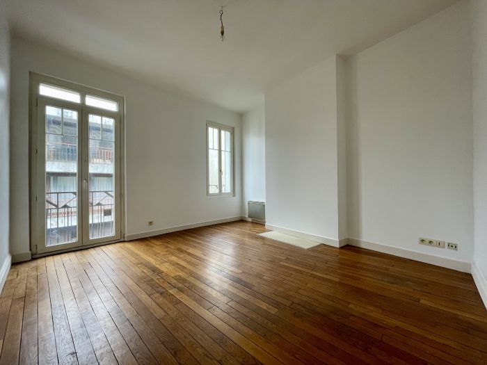 CENTRE VILLE : location location de 3 pi&egrave;ces - grande image 2