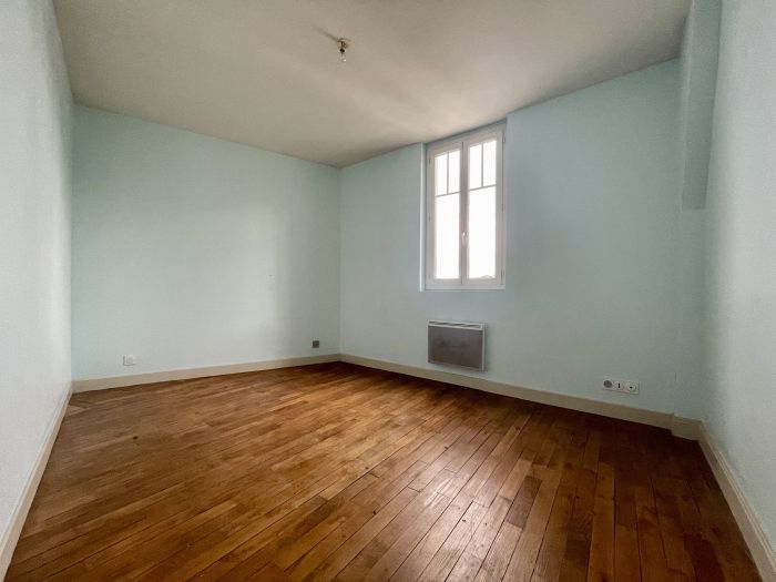 CENTRE VILLE : location location de 3 pi&egrave;ces - grande image 3