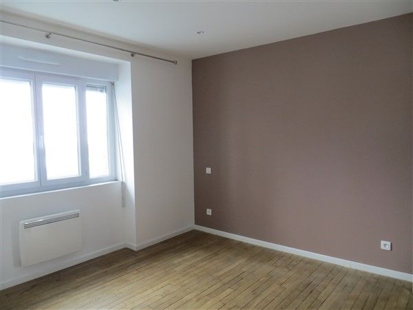 EGLETONS : location location de 3 pi&egrave;ces - grande image 3