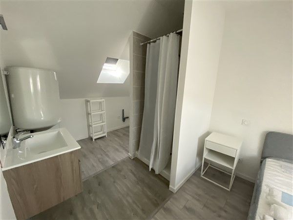 CENTRE-VILLE : location location de 2 pi&egrave;ces - grande image 3