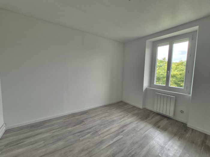 CHAMEYRAT : location location de 3 pi&egrave;ces - grande image 4