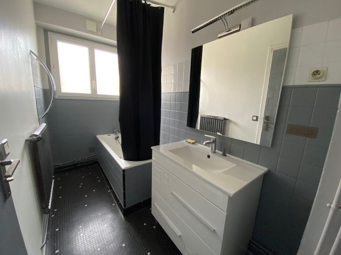 USSEL : location location de 3 pi&egrave;ces - grande image 5