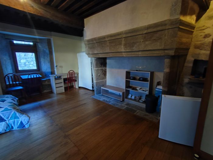 USSEL : location location de 1 pi&egrave;ces - grande image 3