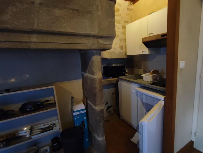 USSEL : location location de 1 pi&egrave;ces - grande image 4