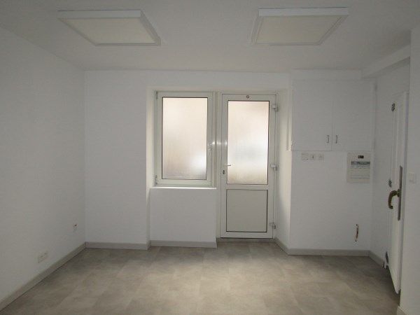 PROCHE H&Ocirc;PITAL - TULLE : location location de 2 pi&egrave;ces - grande image 5