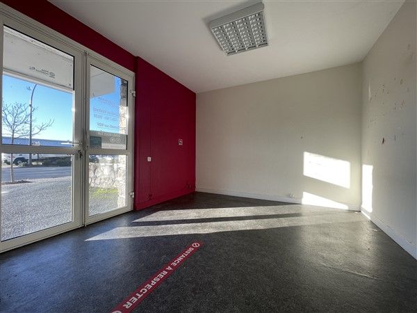 QUARTIER CGR : location location de 4 pi&egrave;ces - grande image 3