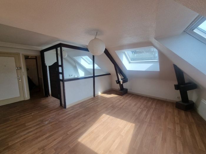 USSEL : location location de 1 pi&egrave;ces - grande image 2