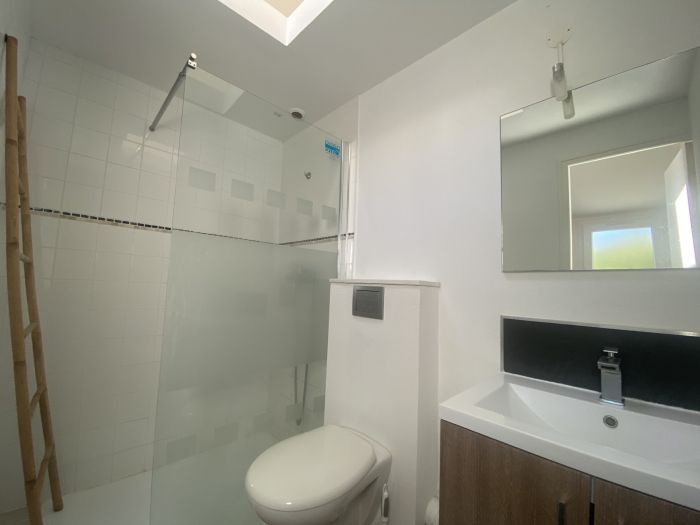 EGLETONS : location location de 1 pi&egrave;ces - grande image 4