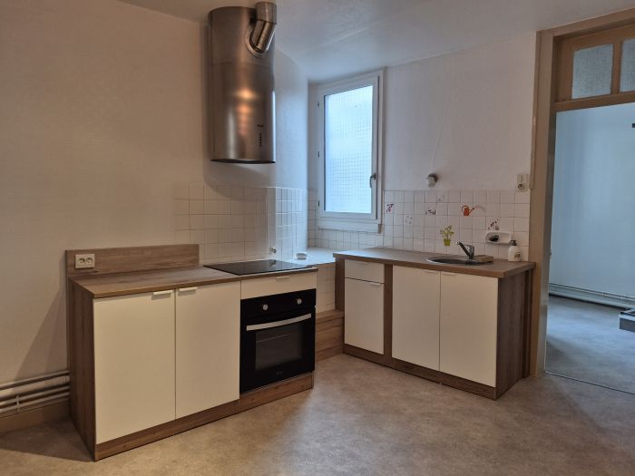 TULLE : location location de 3 pi&egrave;ces - grande image 2