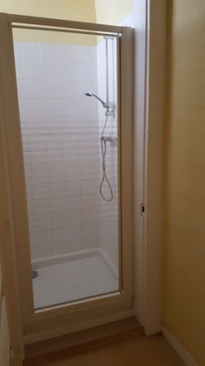 TULLE : location location de 4 pi&egrave;ces - grande image 4