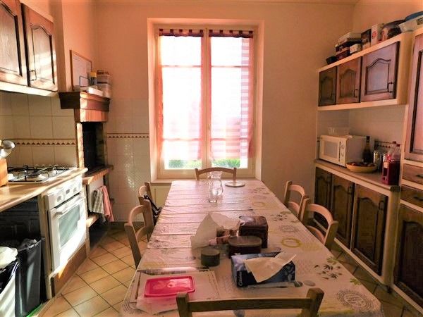 A 5 min de Malemort : vente vente de 6 pi&egrave;ces - grande image 2