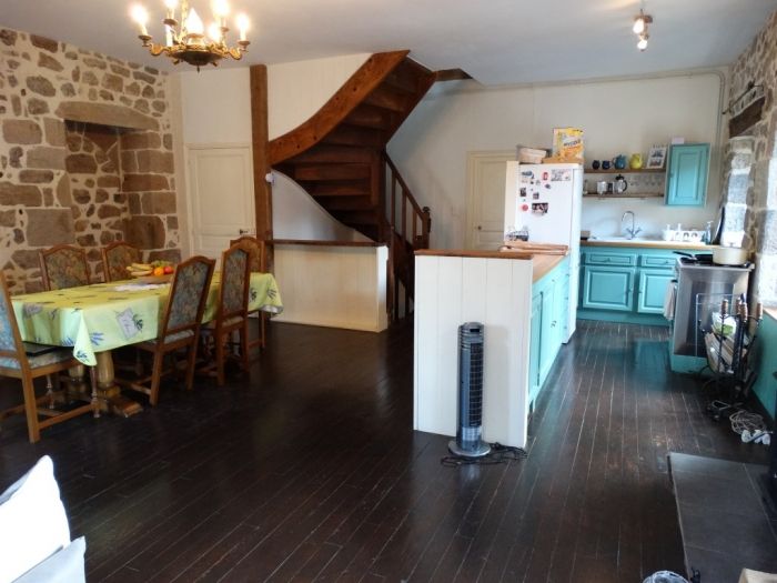 Meymac, Centre Historique : vente vente de 5 pi&egrave;ces - grande image 4