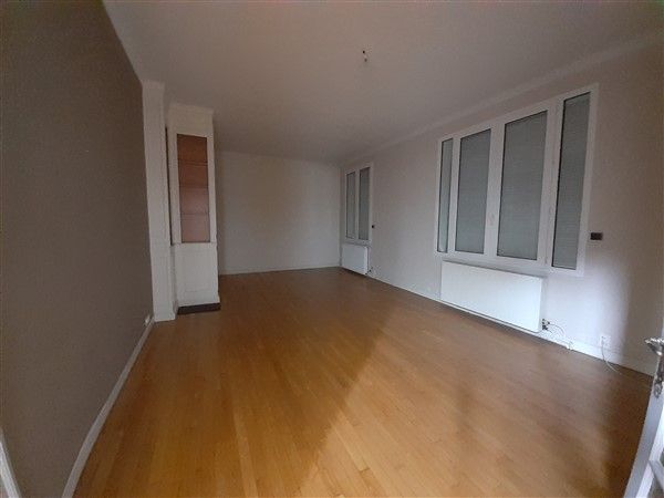 GRANDE MAISON FAMILIALE : vente vente de 7 pi&egrave;ces - grande image 3