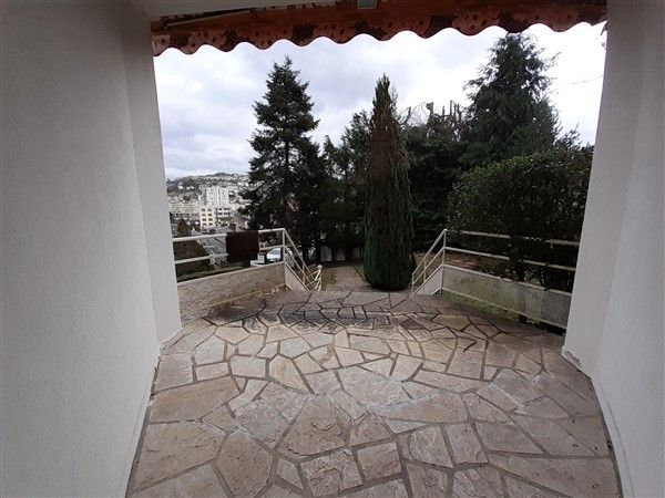 GRANDE MAISON FAMILIALE : vente vente de 7 pi&egrave;ces - grande image 5