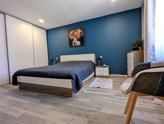 BOURG-LASTIC : vente vente de 4 pi&egrave;ces - grande image 6