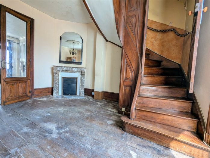 NEUVIC : vente vente de 5 pi&egrave;ces - grande image 3