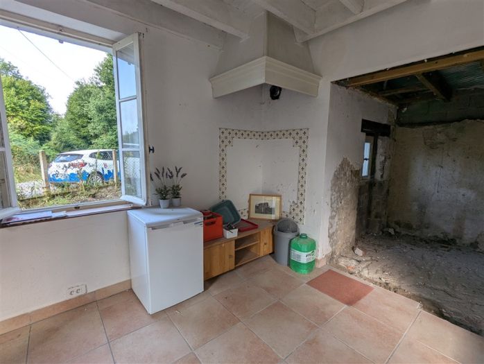 AUX PORTES D'USSEL : vente vente de 2 pi&egrave;ces - grande image 3