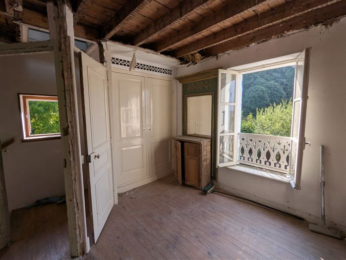 AUX PORTES D'USSEL : vente vente de 2 pi&egrave;ces - grande image 5