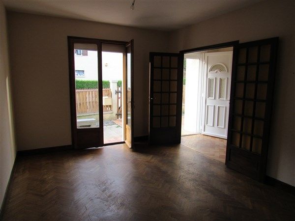 ENTRE TULLE ET LAGUENNE : vente vente de 9 pi&egrave;ces - grande image 3