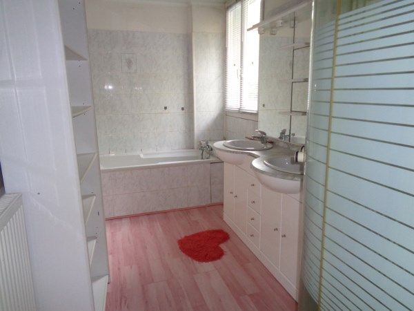 Laguenne : vente vente de 5 pi&egrave;ces - grande image 6