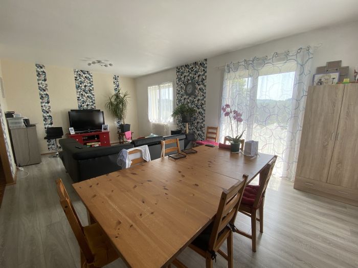 SECTEUR LAGUENNE SUR AVALOUZE : vente vente de 5 pi&egrave;ces - grande image 4