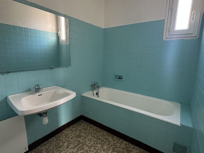 FAVARS : vente vente de 2 pi&egrave;ces - grande image 4