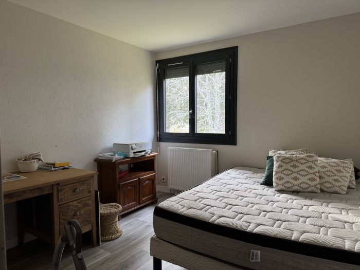 QUARTIER CALME D'EGLETONS : vente vente de 6 pi&egrave;ces - grande image 7