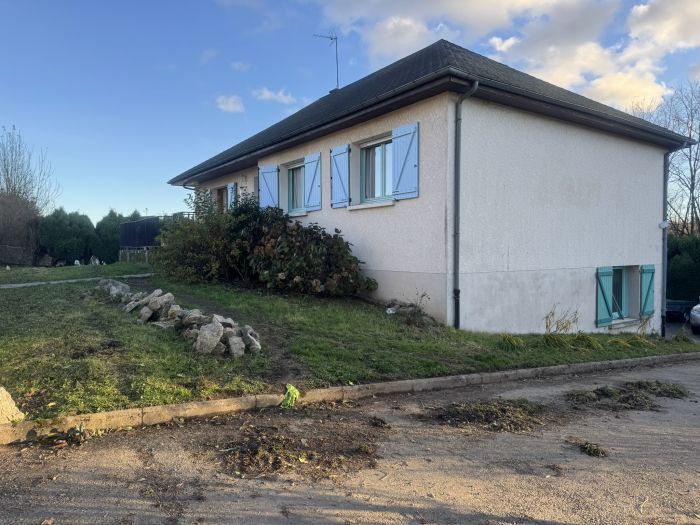 EGLETONS : vente vente de 7 pi&egrave;ces - grande image 2