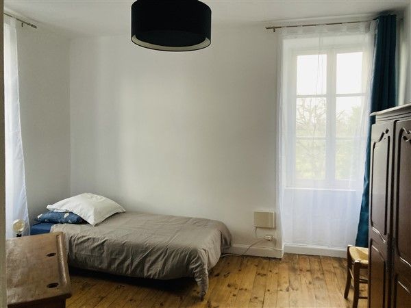 SECTEUR CHAMEYRAT : vente vente de 11 pi&egrave;ces - grande image 2