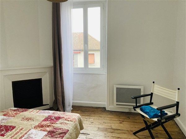 SECTEUR CHAMEYRAT : vente vente de 11 pi&egrave;ces - grande image 5