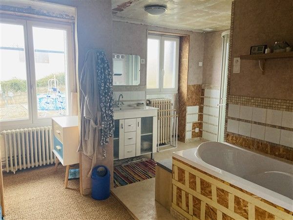 ENTRE TULLE ET GIMEL LES CASCADES : vente vente de 8 pi&egrave;ces - grande image 9