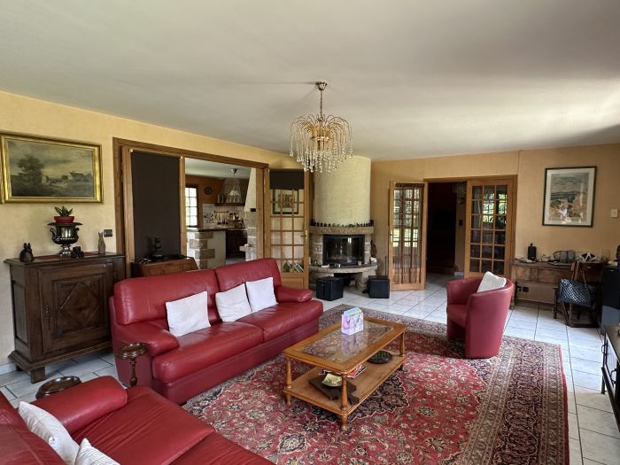 ENTRE NAVES ET SAINT CLEMENT : vente vente de 6 pi&egrave;ces - grande image 3