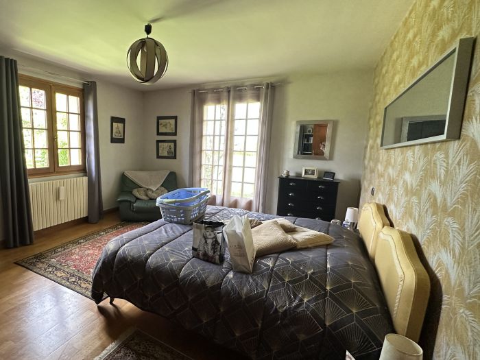 ENTRE NAVES ET SAINT CLEMENT : vente vente de 6 pi&egrave;ces - grande image 6