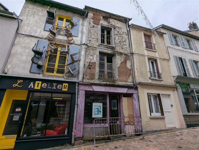 BORT-LES-ORGUES : vente Immeuble de rapport 0 - vignette 1