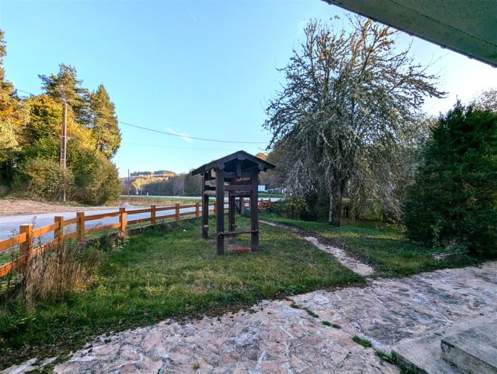 Proche La Courtine : vente vente de 6 pi&egrave;ces - grande image 2