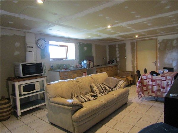 Entre Clergoux et Marcillac : vente vente de 7 pi&egrave;ces - grande image 9