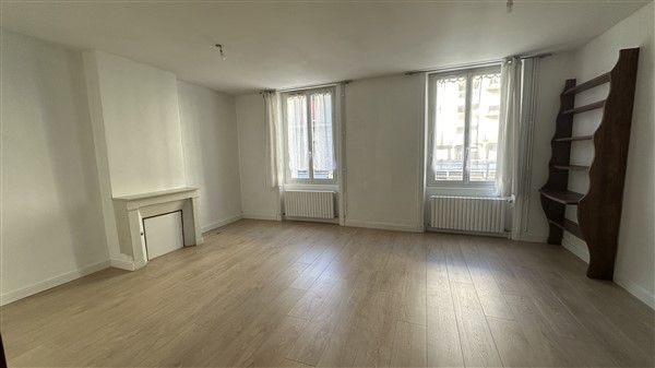 AVENUE VICTOR HUGO : vente vente de 3 pi&egrave;ces - grande image 2