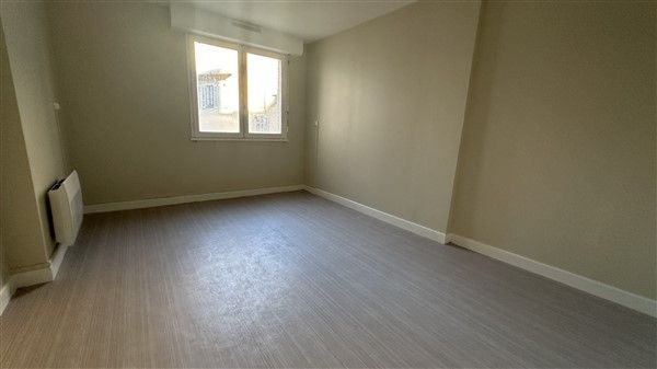 TULLE TRECH : vente vente de 3 pi&egrave;ces - grande image 5