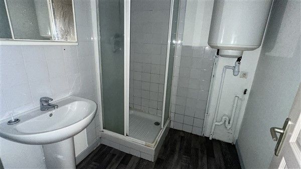 TULLE CENTRE VILLE : vente vente de 4 pi&egrave;ces - grande image 4