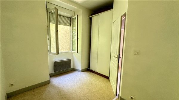 TULLE CENTRE VILLE : vente vente de 4 pi&egrave;ces - grande image 5