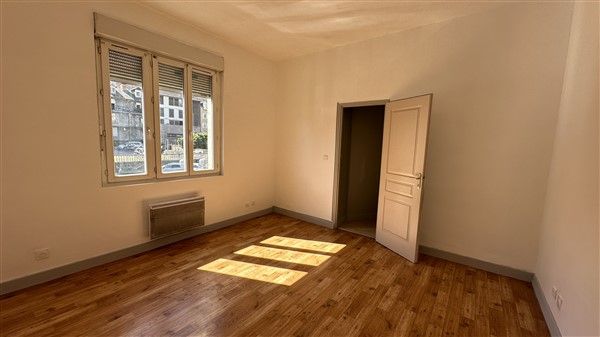 TULLE CENTRE VILLE : vente vente de 4 pi&egrave;ces - grande image 7