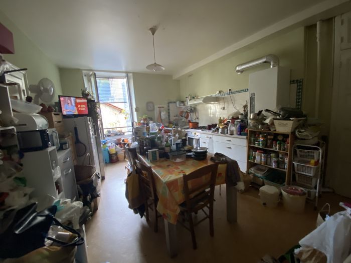 TULLE CENTRE VILLE : vente vente de 5 pi&egrave;ces - grande image 2