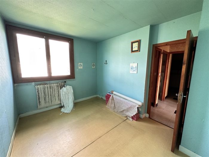 Meymac, Proche Centre Ville : vente vente de 4 pi&egrave;ces - grande image 6